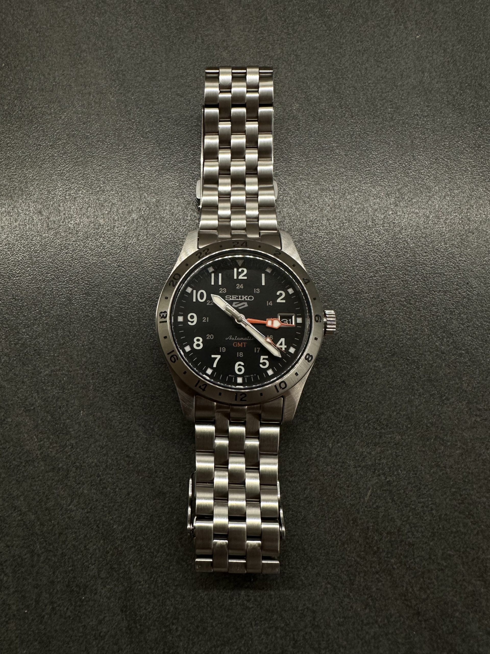 Scratching an Itch (or Why I Didn’t Buy Myself an Apple Watch Yesterday)
